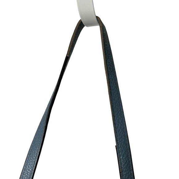 MICHAEL KORS HARPER LARGE EAST WEST LEATHER TOTE—minor flaw on strap - Picture 7 of 7